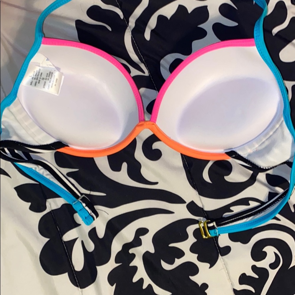 Bikini Top - Picture 2 of 2